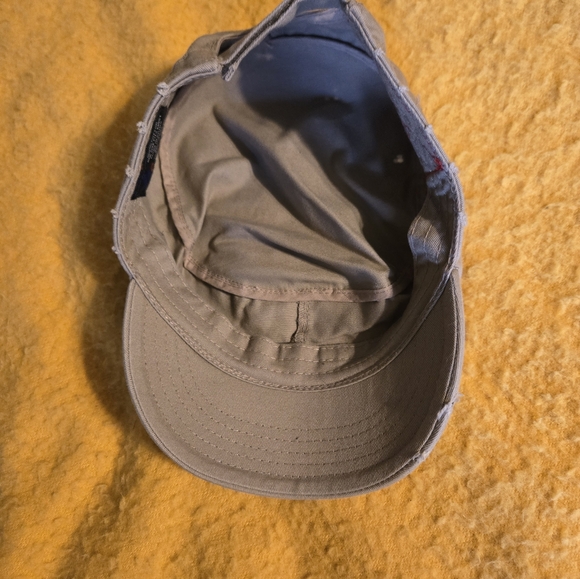 Hat - Picture 2 of 3